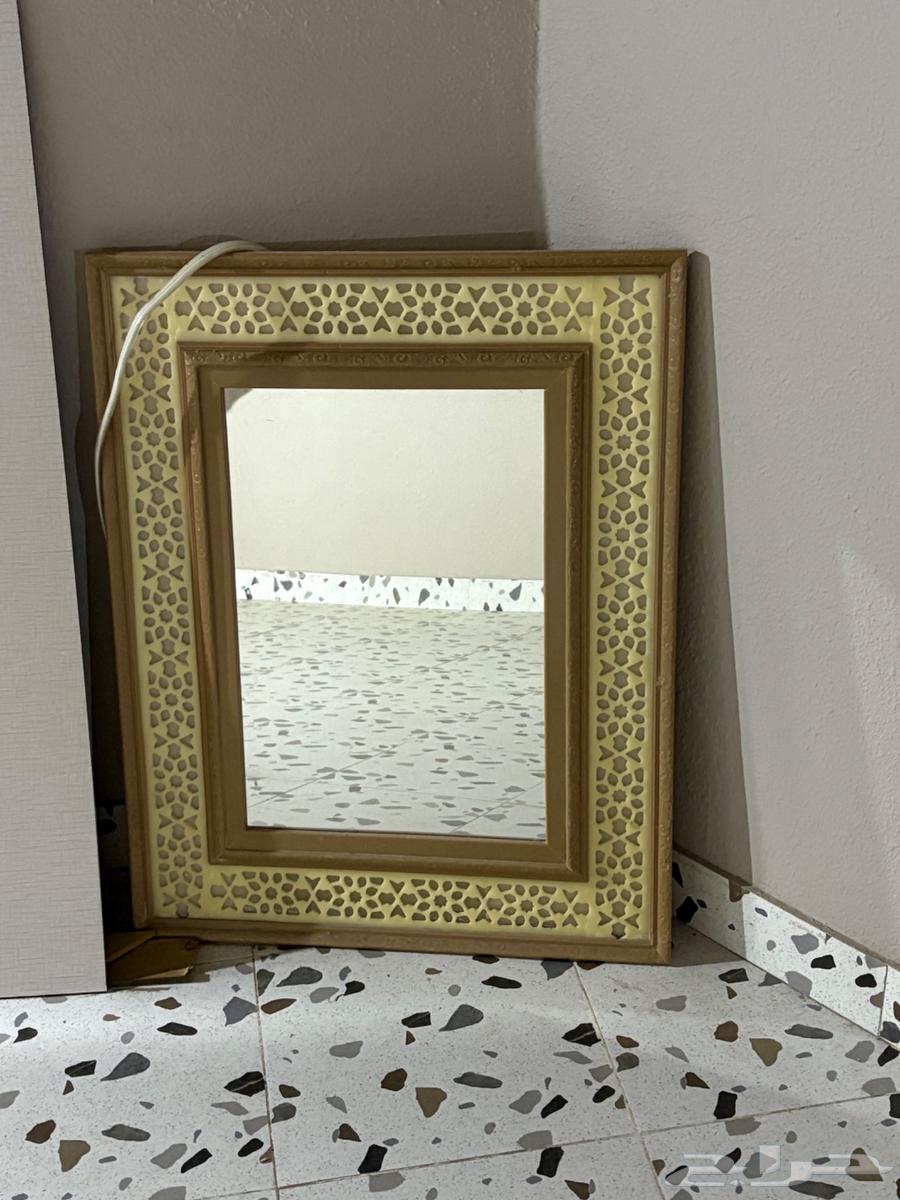 Marble Sink and Mirror64513783764481111