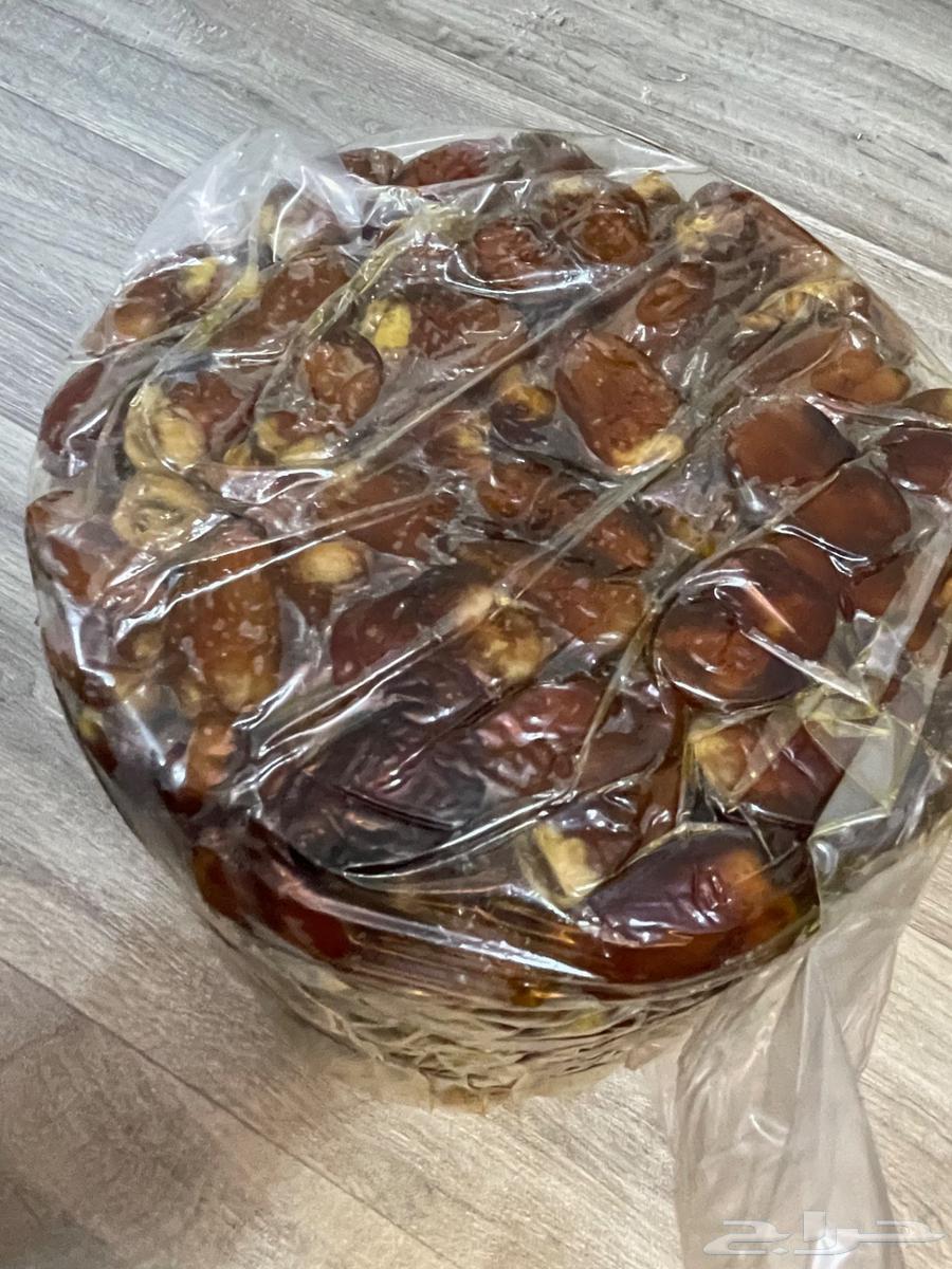 Dates from Al-Ayis farms without additives64514292724739111