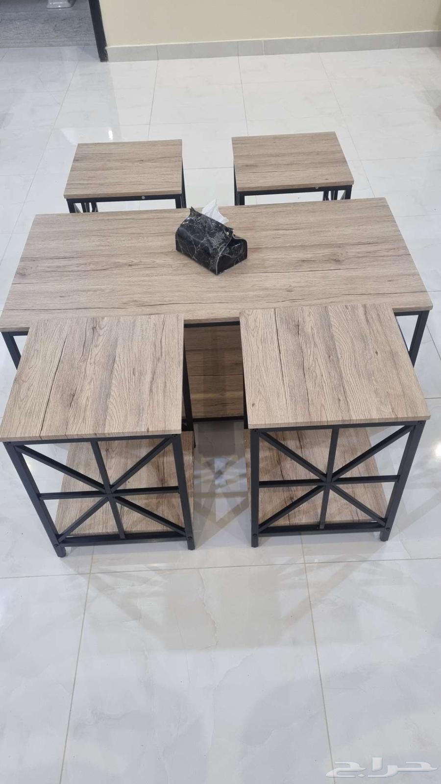 طاولات راهنه للبيع جديدة جديدة لها يومين من شتريتها64511801287298110