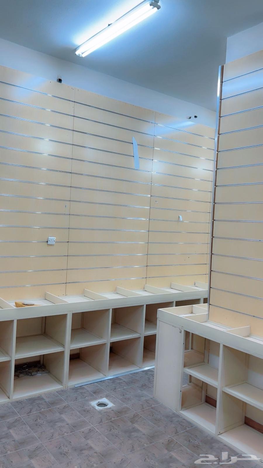 ديكور محل للبيع64513838781313110