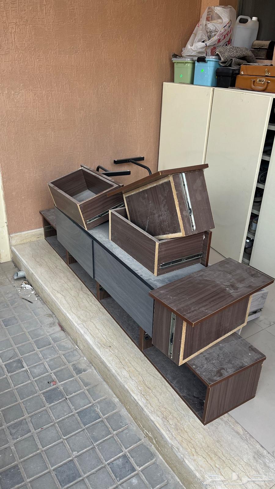 Furniture used for less than a year, excellent quality64514997233410112