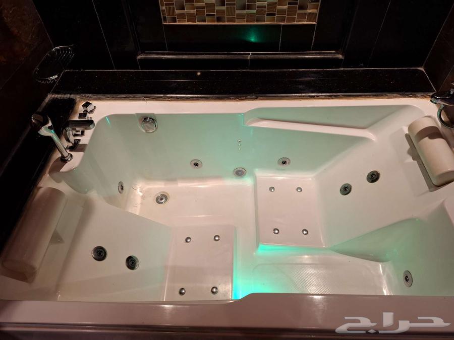 Good condition jacuzzi64511981536513112