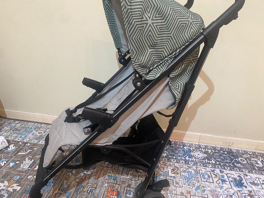 عربية اطفال نظييفه للبيع   طاوله للبيع64518465230594112