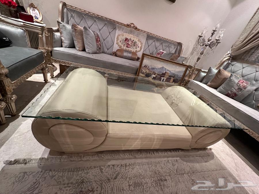 طاولة مجلس جلد لون بيج .. مع زجاج سميك فاخر64518479702787111