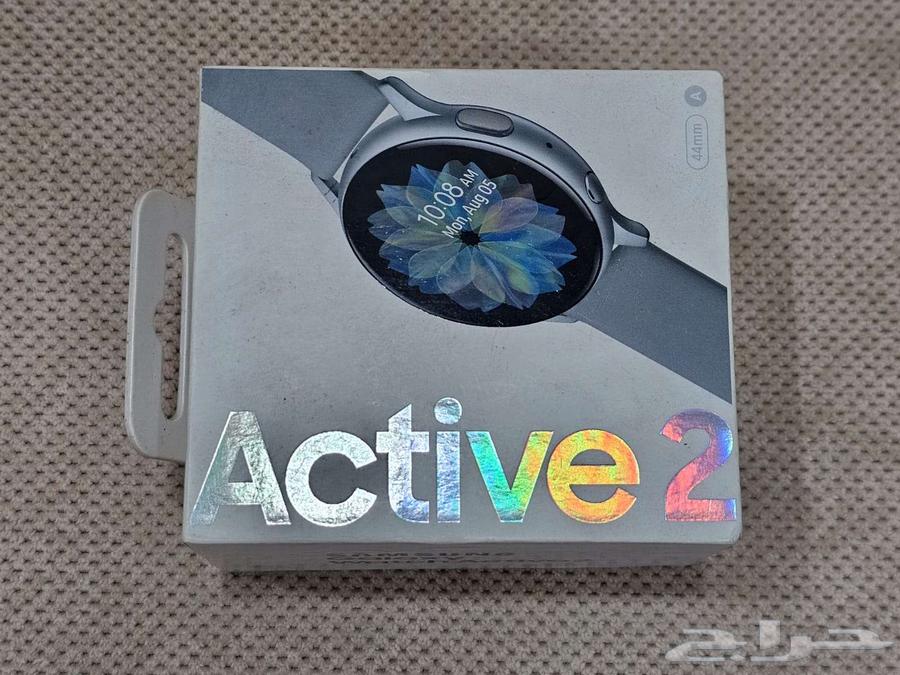 الساعة سامسونج ذكي. 44 ملي. شبه جديدة64512818599298110