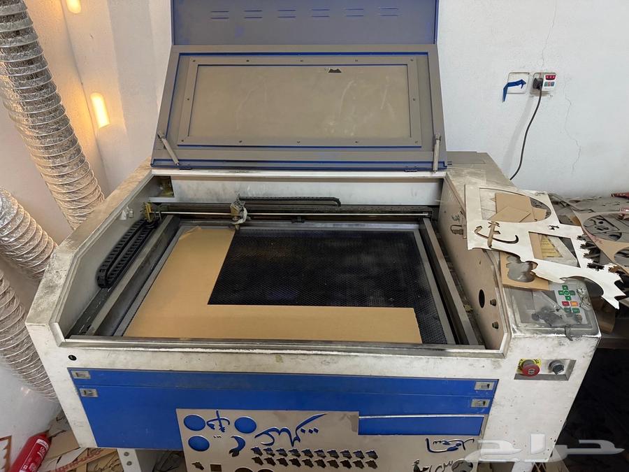 مكينه قص ليزر للبيع64515961724930112