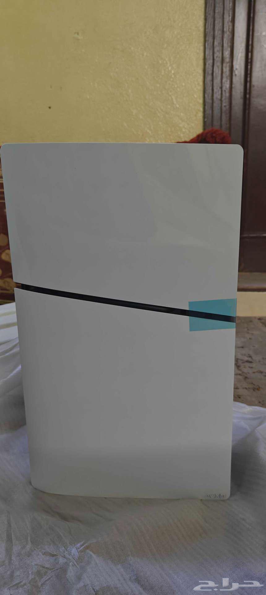 سوني 5 شبه جديد بالكرتون مع كامل الملحقات ( تم البيع )64520656705281114