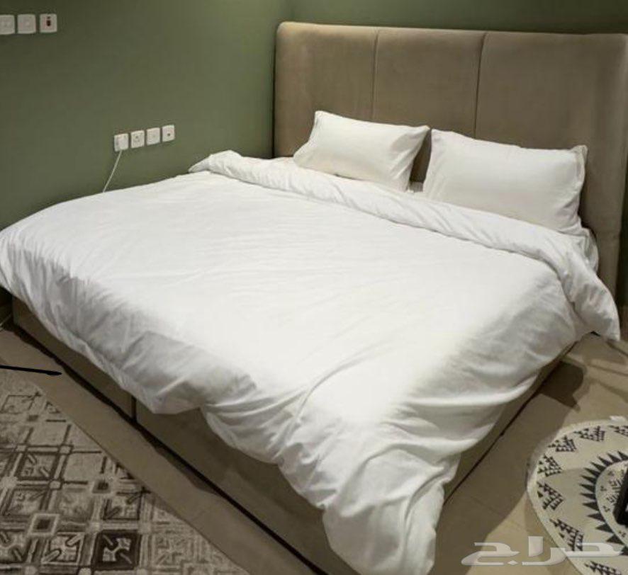 سرير نفرين و طاولة تلفزيون64522288063489111