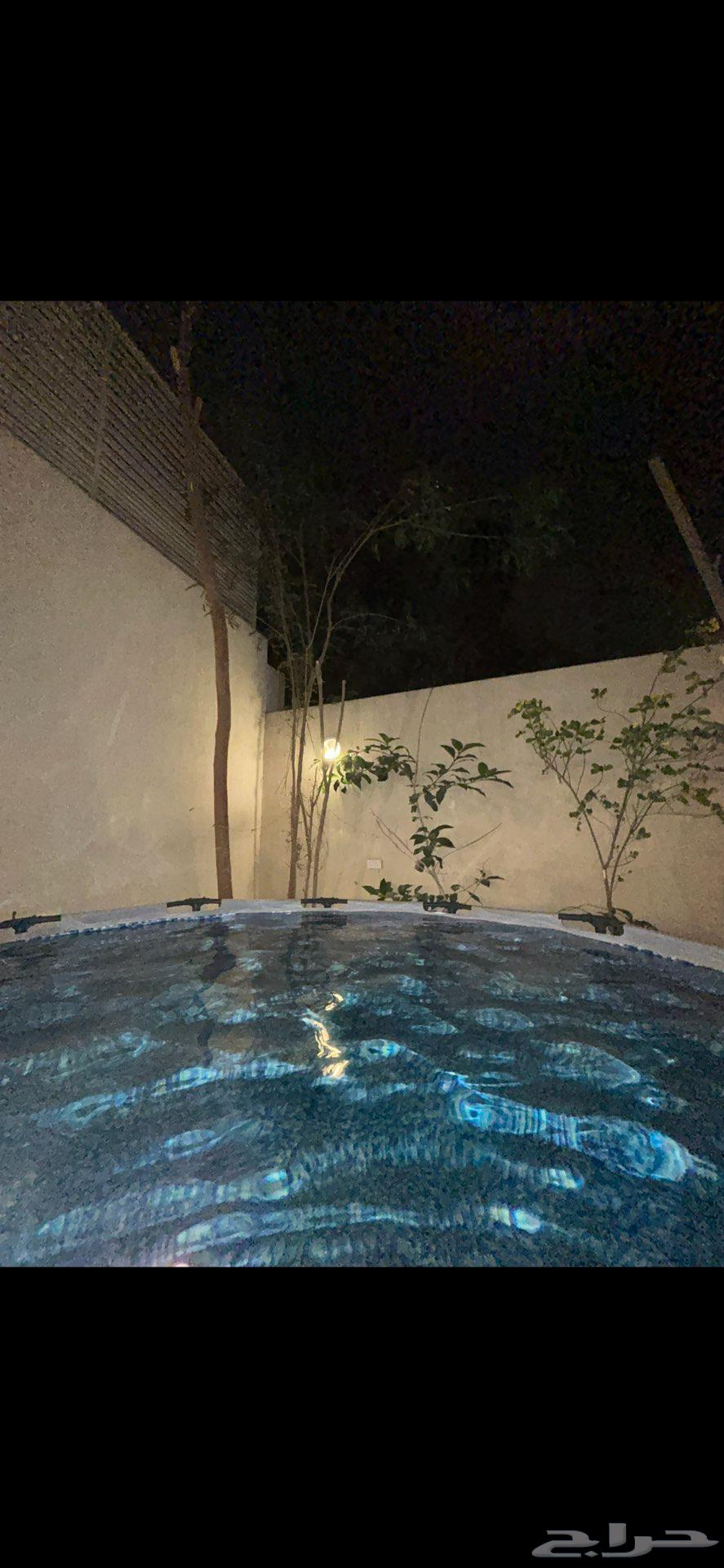 Long pool, little used and very clean64523104767234110