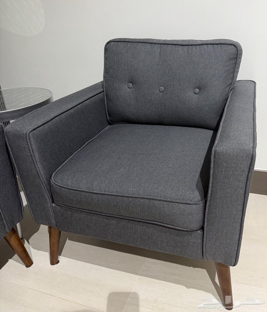 كنبتين للبيع من محل آشلي64525164419457111