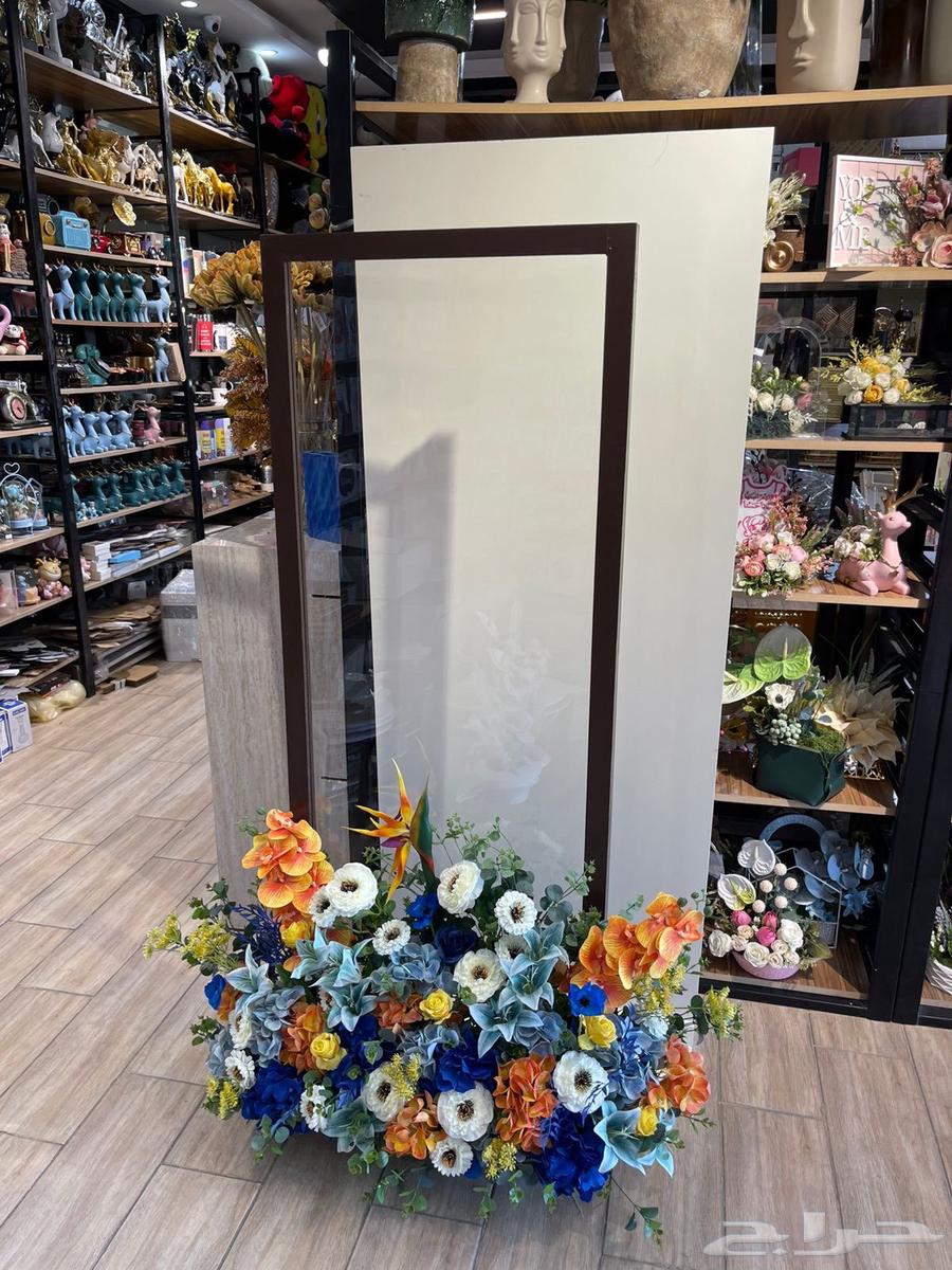 استاند للبيع64520147563521110