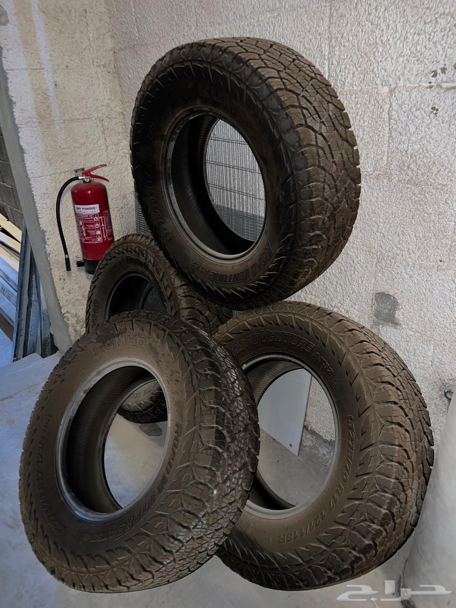 Set of 4 Kumho Tires 275 70 1764521836751107111