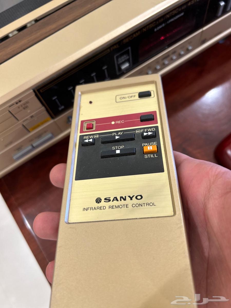 مقتنيات قديمة للبيع64522287985282112