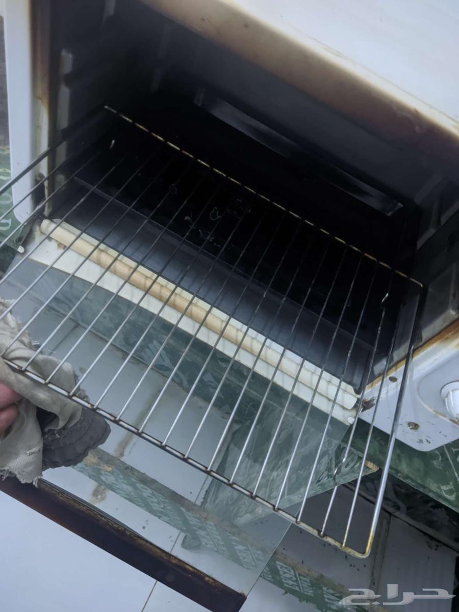 فرن كهربائي كبير بحاله ممتازه64523471963905111