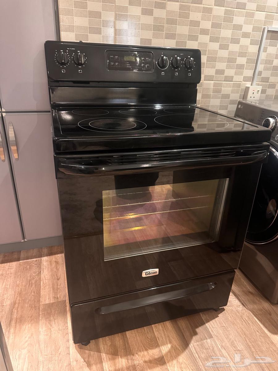 أثاث وفرن كهربائي نظيف للبيع64523738917250112