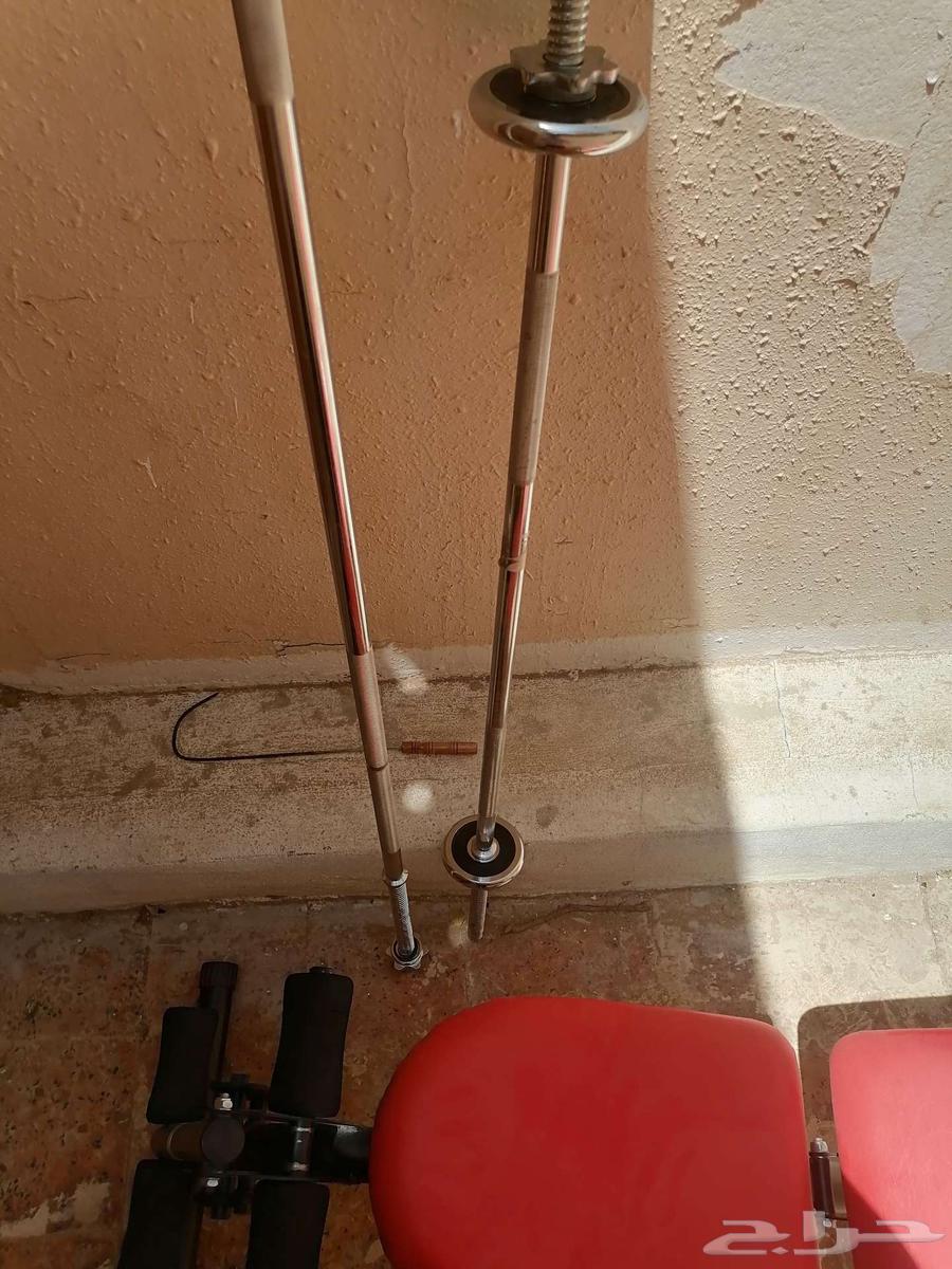 للبيع المستعجل بنش مع 2 بار كبير مع 50 كيلو تقريبا64524331158275113