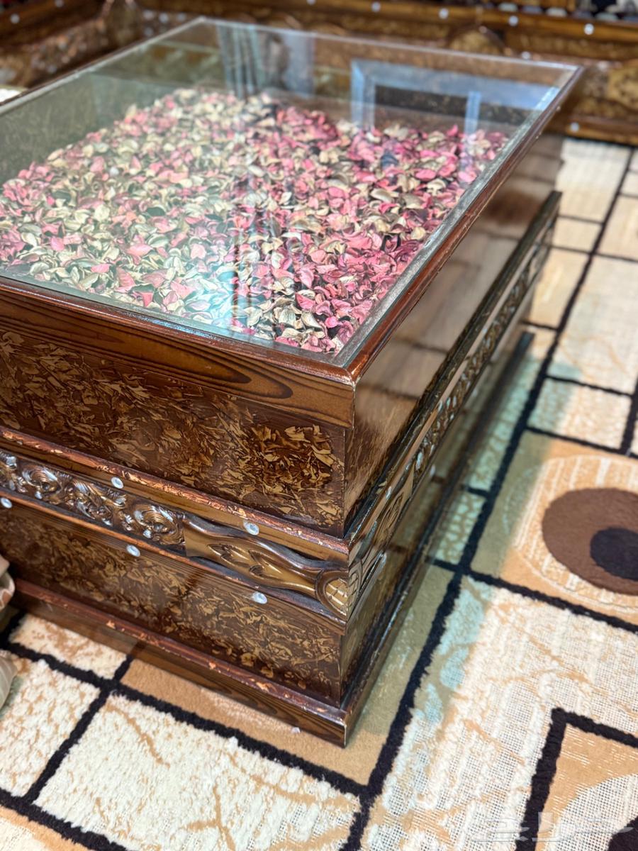 Clean majlis sofa64526744995202110