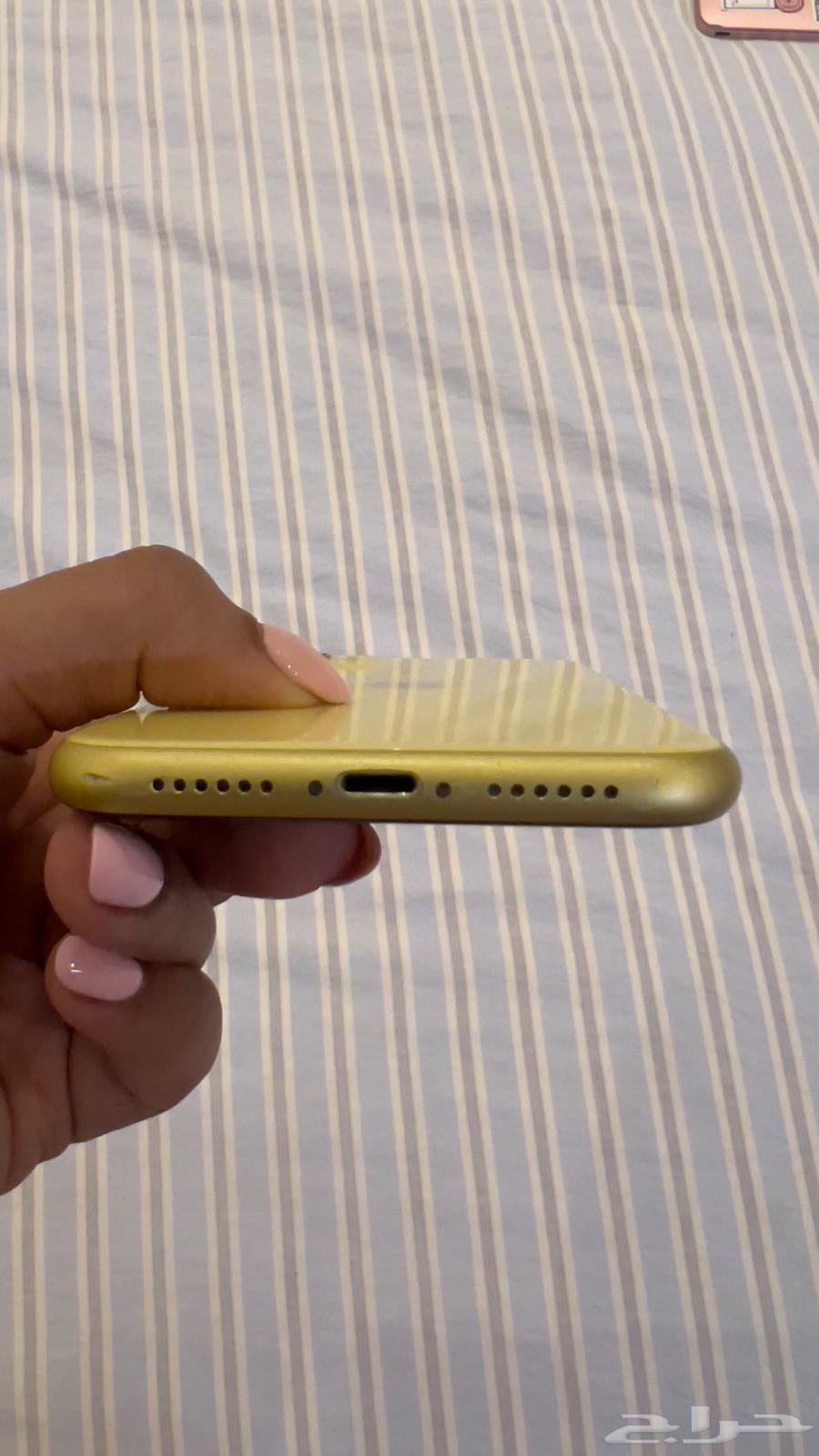 iPhone 11 very clean usage64519964062209111