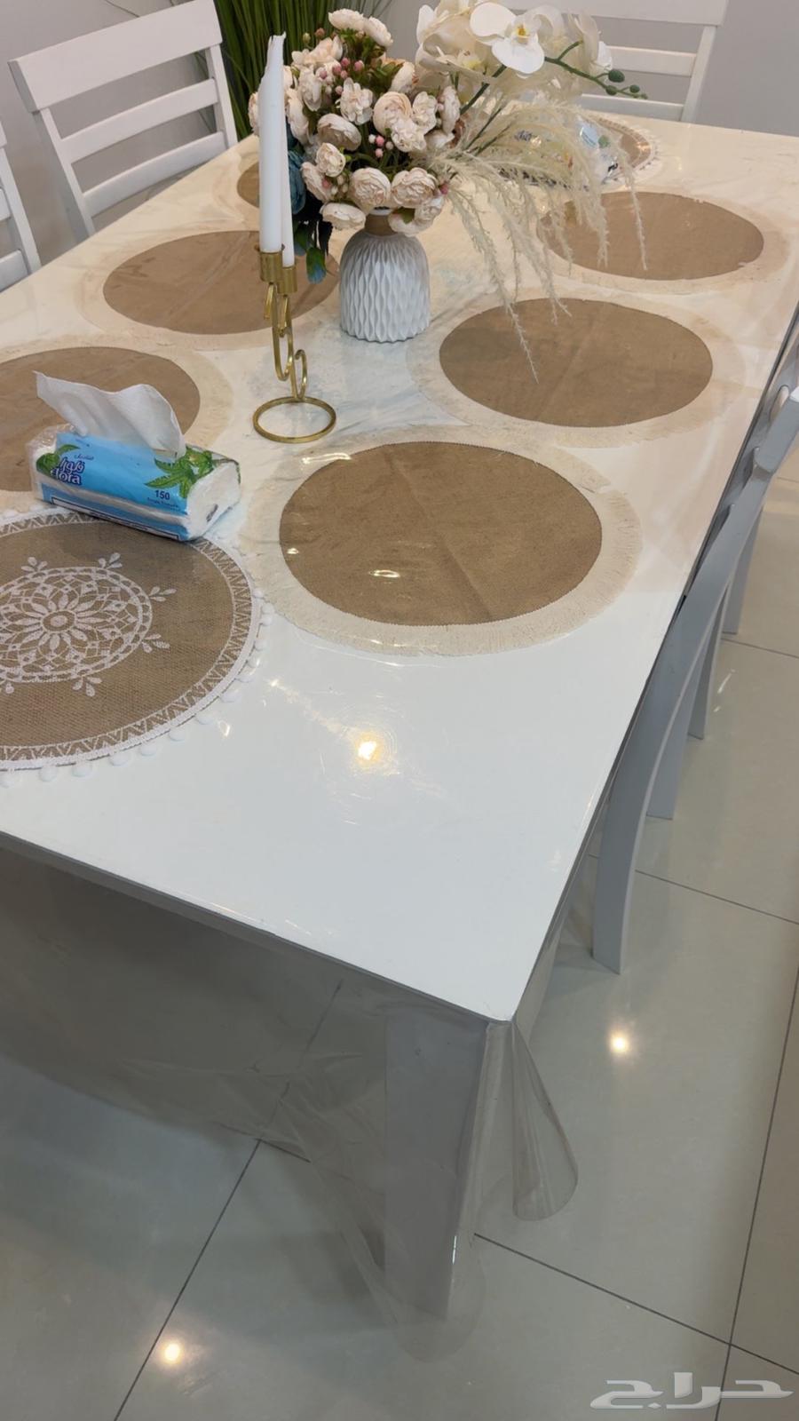 طاولة طعام للبيع بدون كراسي64520516034435110