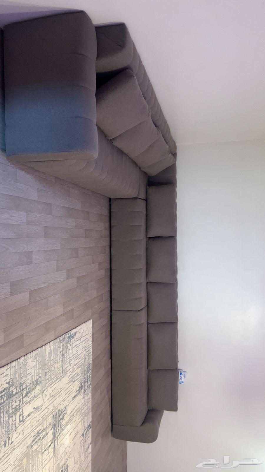 كنب بحالة ممتازه للبيع64523231954051110