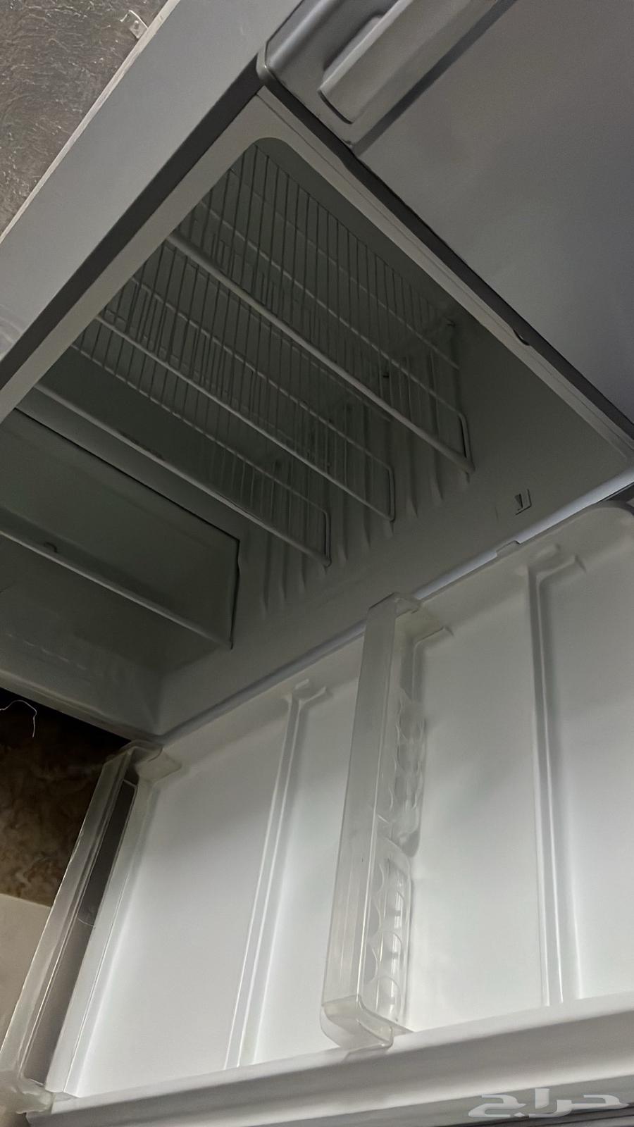 ثلاجة للبيع 65 كيلوا64525469619842110