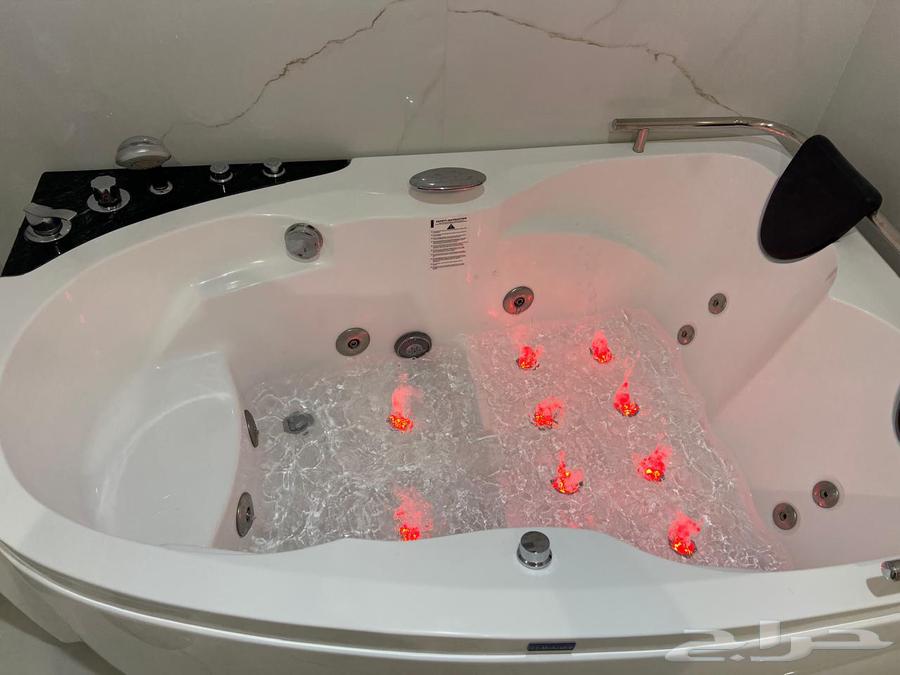 Jacuzzi64527941827330112