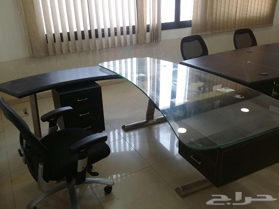 للبيع مستعمل مكتب مدير فخم وطاولة اجتماعات64522201772931112