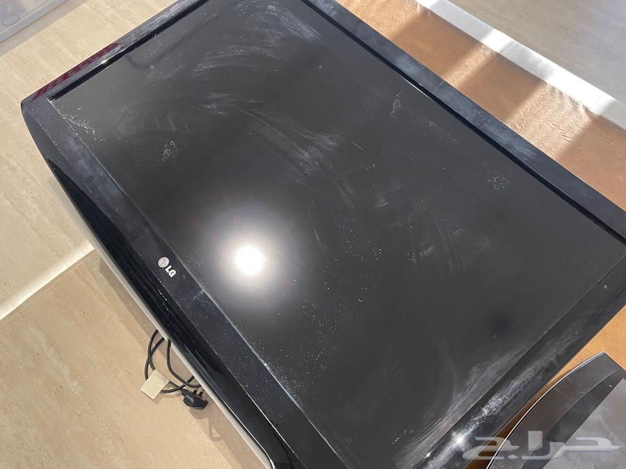 شاشة بلازما 55 بوصة LG وشاشة بلايستيشن 3D64523330178689110