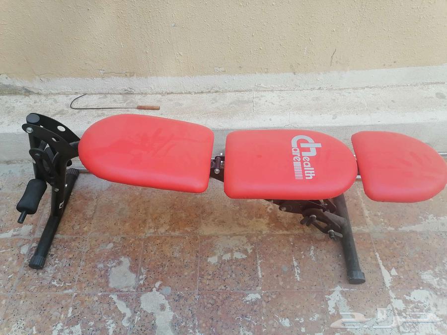 للبيع المستعجل بنش مع 2 بار كبير مع 50 كيلو تقريبا64524331158275114