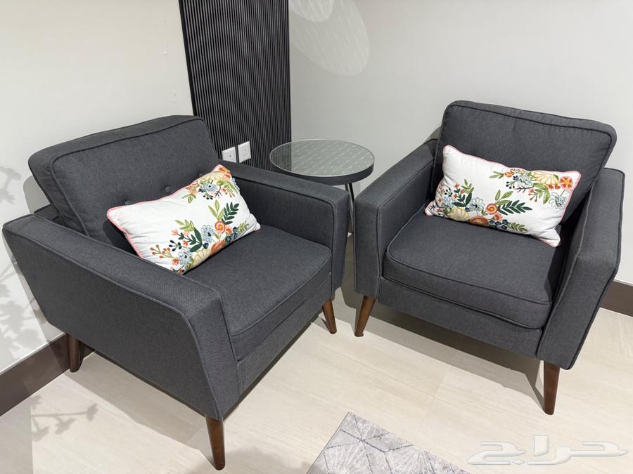 كنبتين للبيع من محل آشلي64525164419457110