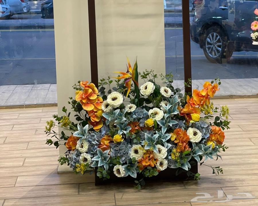 استاند للبيع64520147563521111