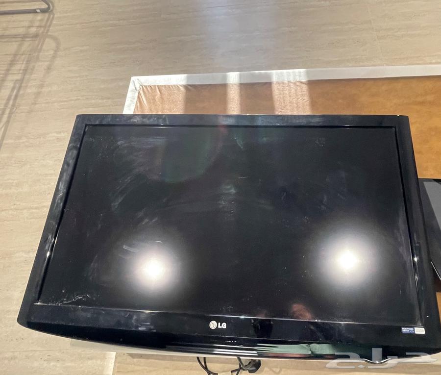 شاشة بلازما 55 بوصة LG وشاشة بلايستيشن 3D64523330178689111