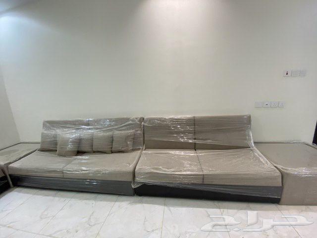 Sofa with tables64532325644547112