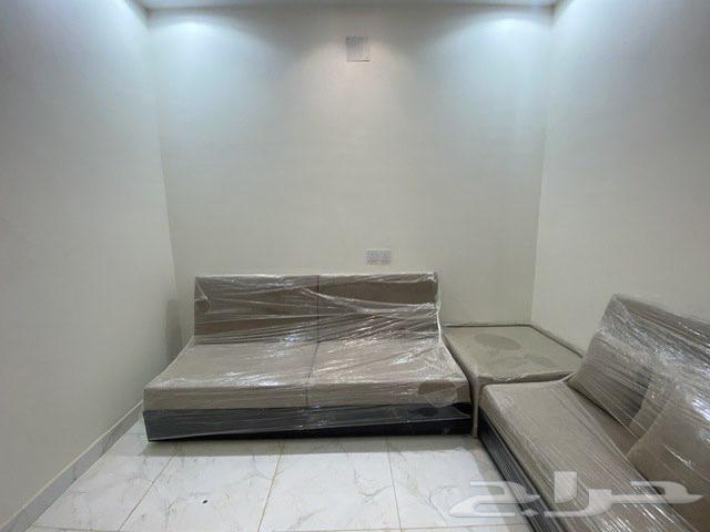 Sofa with tables64532325644547114