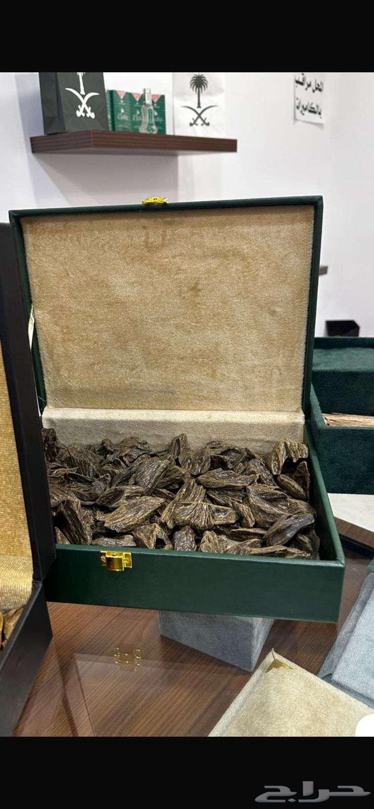 طيب عود طبيعي64530698404097112