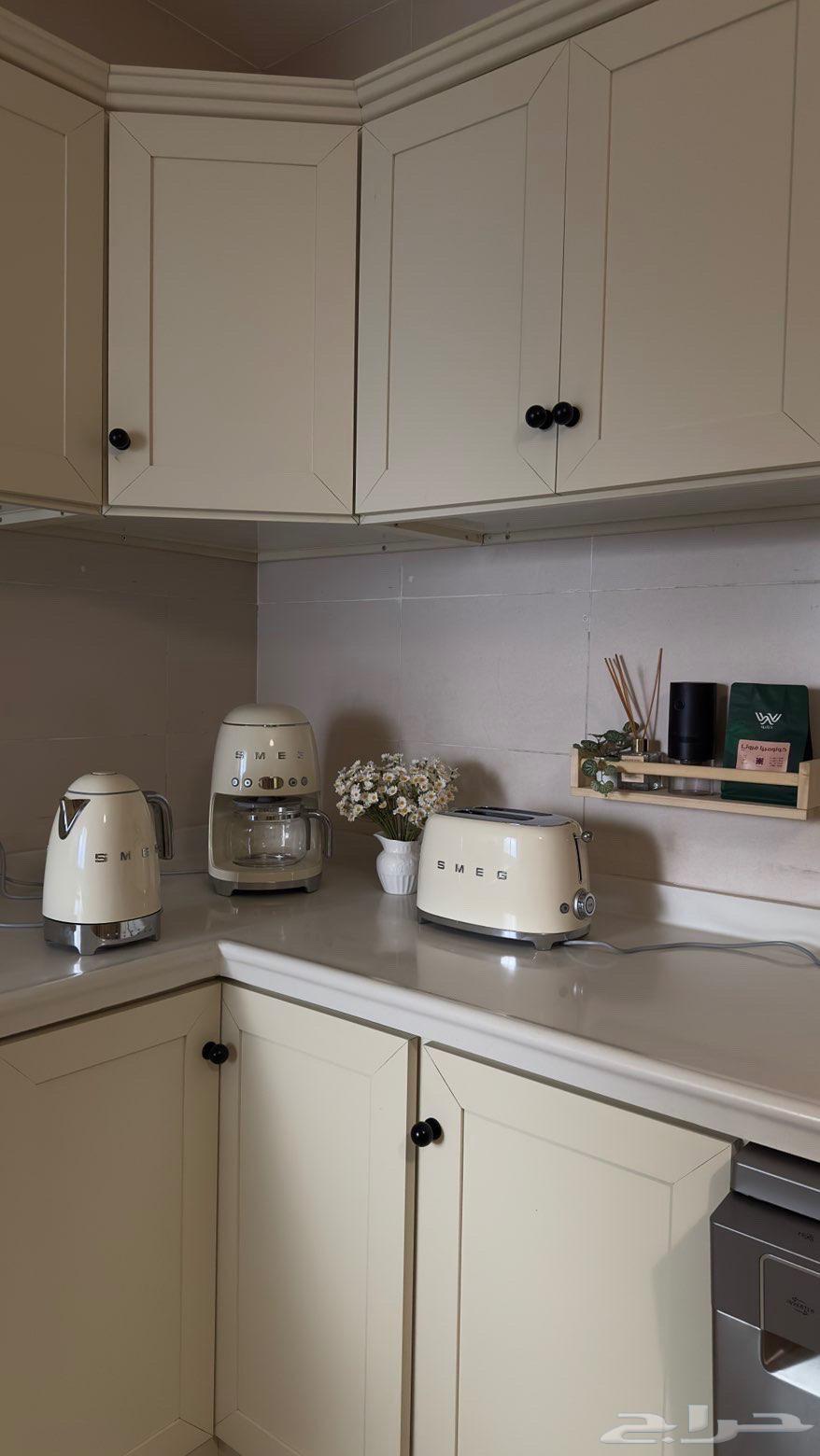 مطبخ ألمنيوم صاج فاخر شبه جديد مع رخام وحوض ستيل وخلاط عملي64532579385345113