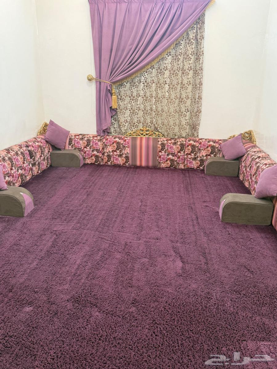 مجلس ارضي نظيف جدا64529419623041112