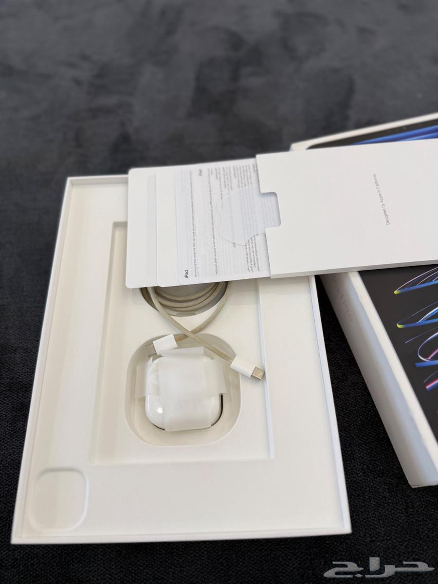 ايباد برو الجيل الرابع 11 انش 256 جيجا سيلفر64530613926402111