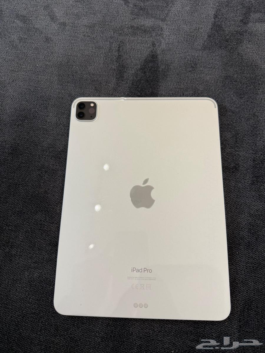 ايباد برو الجيل الرابع 11 انش 256 جيجا سيلفر64530613926402113