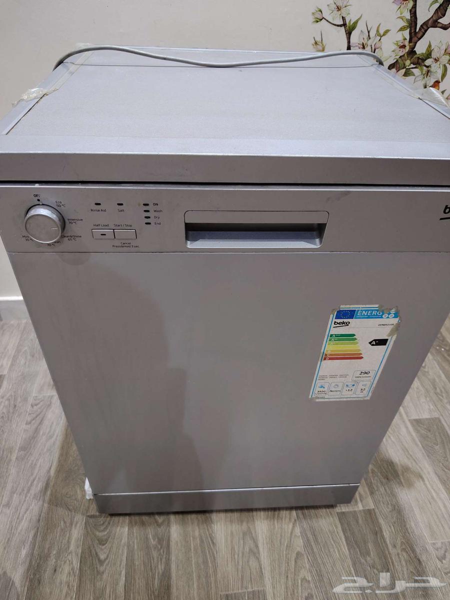 غسالة صحون بيكو للبيع قطع غيار ( عطلانة ) ب 100 ريال64532057204227110