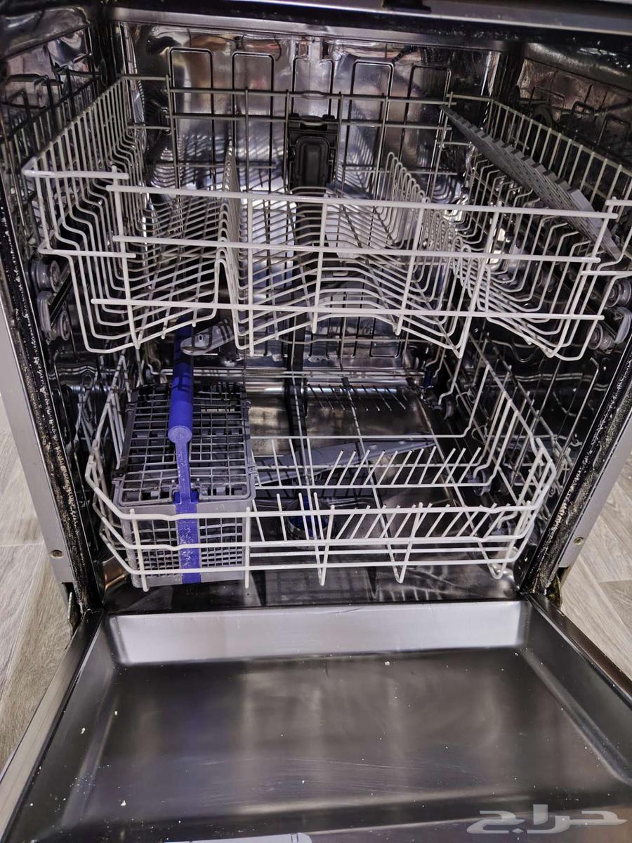 غسالة صحون بيكو للبيع قطع غيار ( عطلانة ) ب 100 ريال64532057204227111