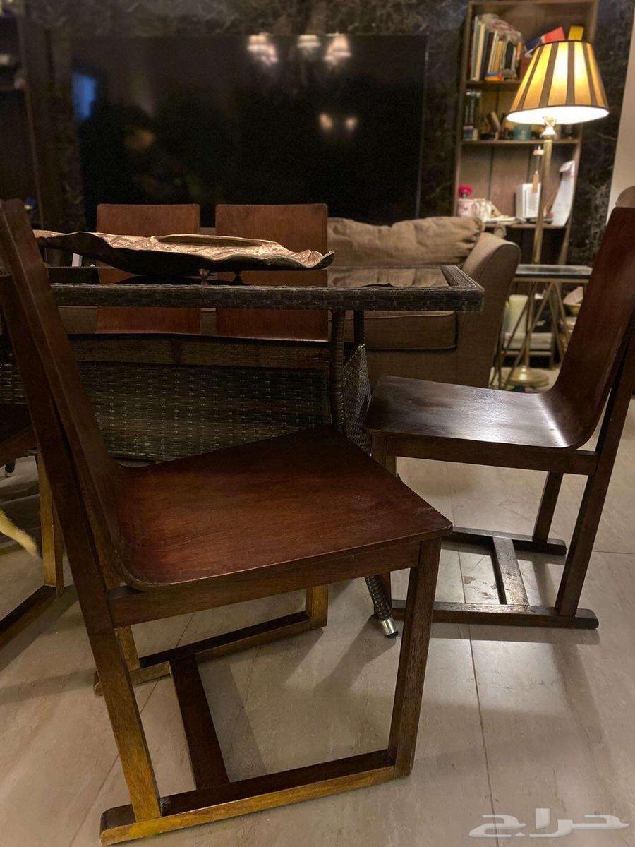 Dinning table64532748166658112