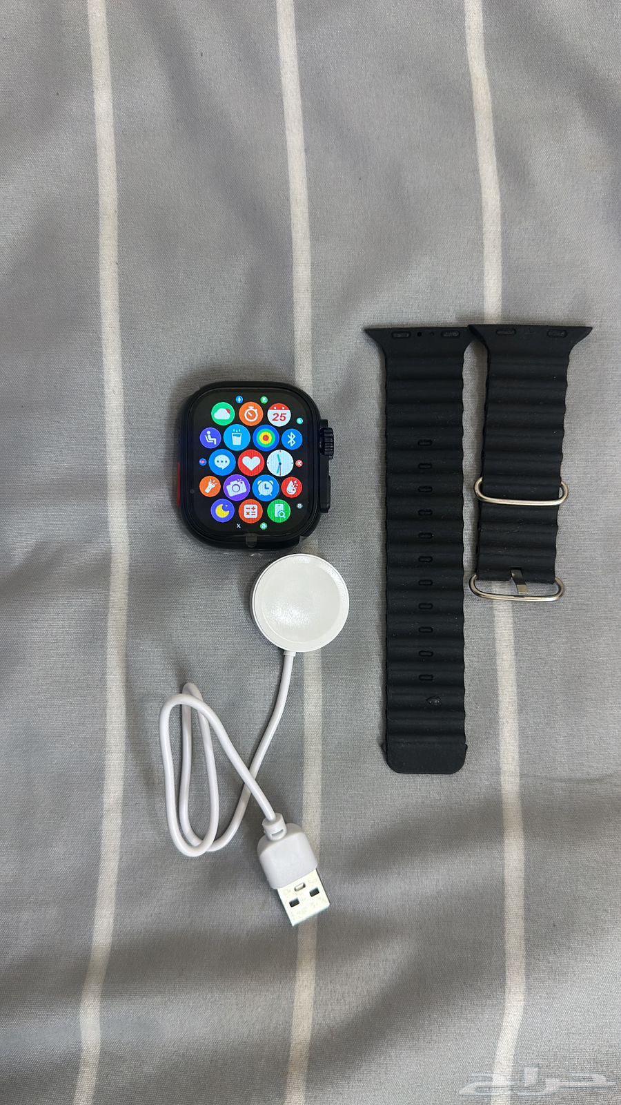 A watch similar to Apple Watch64527899469186111