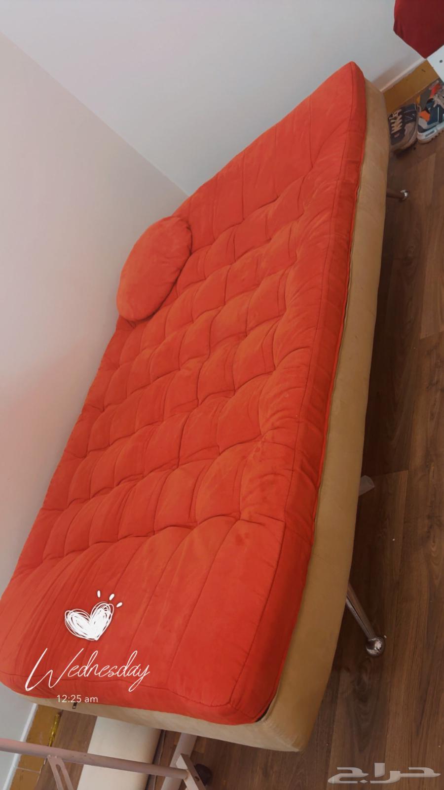 كرسي يقلب سرير وكنبه كبيره مع كرسي64531252679682110