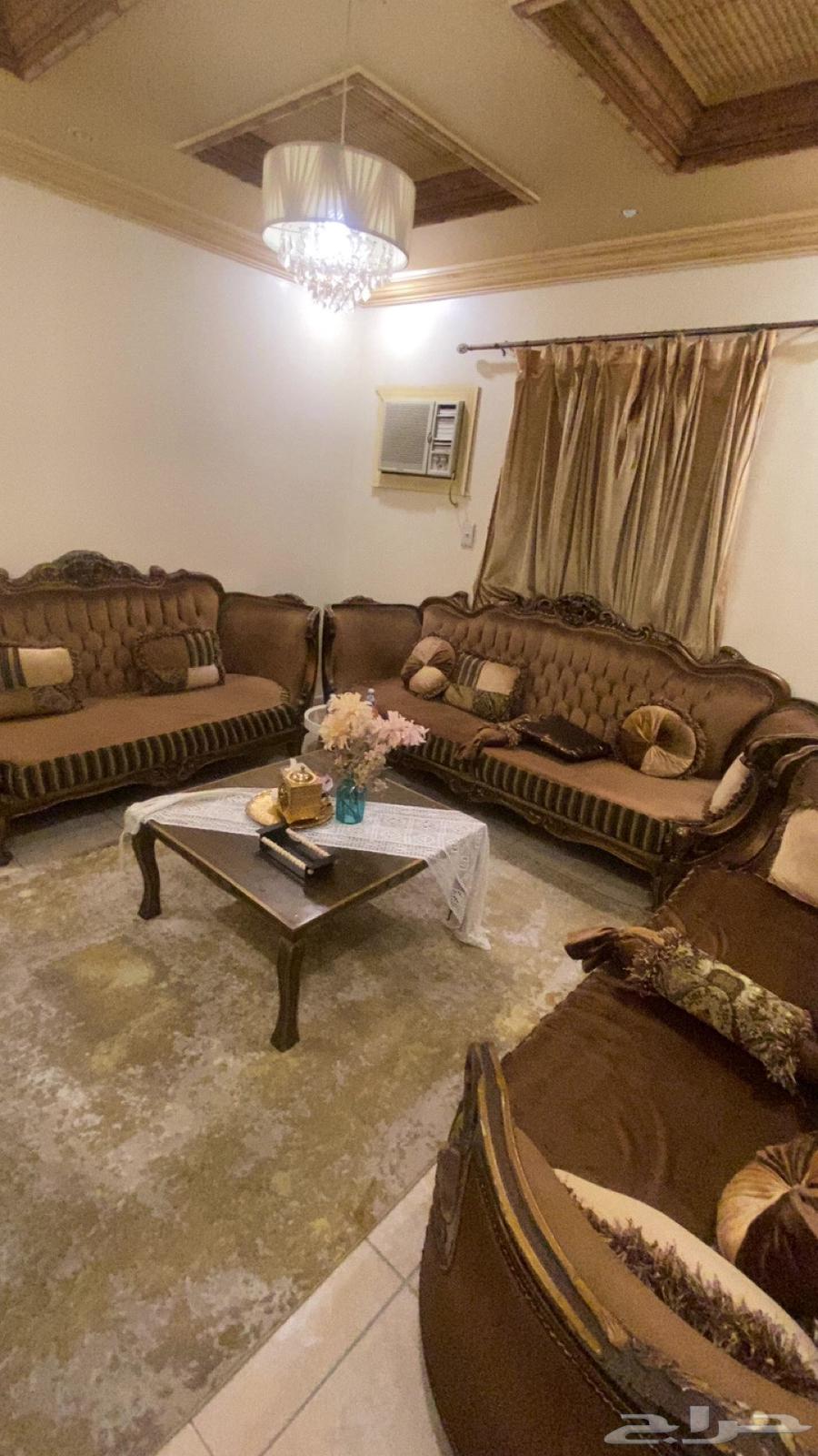 كنب ملكي للبيع 900 ريال64532748154241110