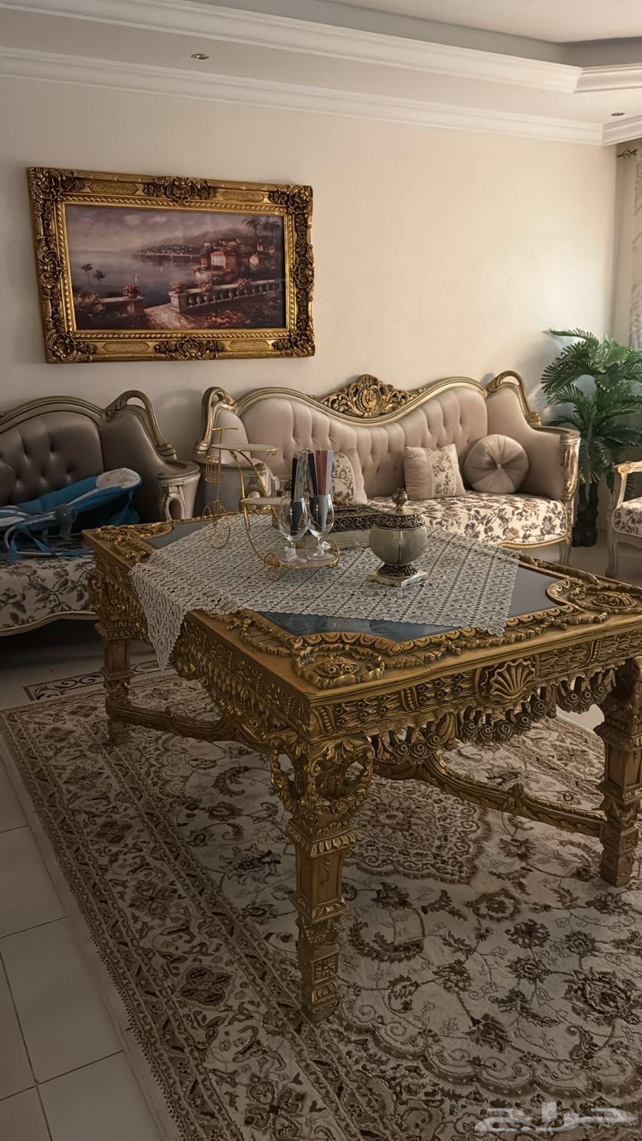 Table with board64535568832641110