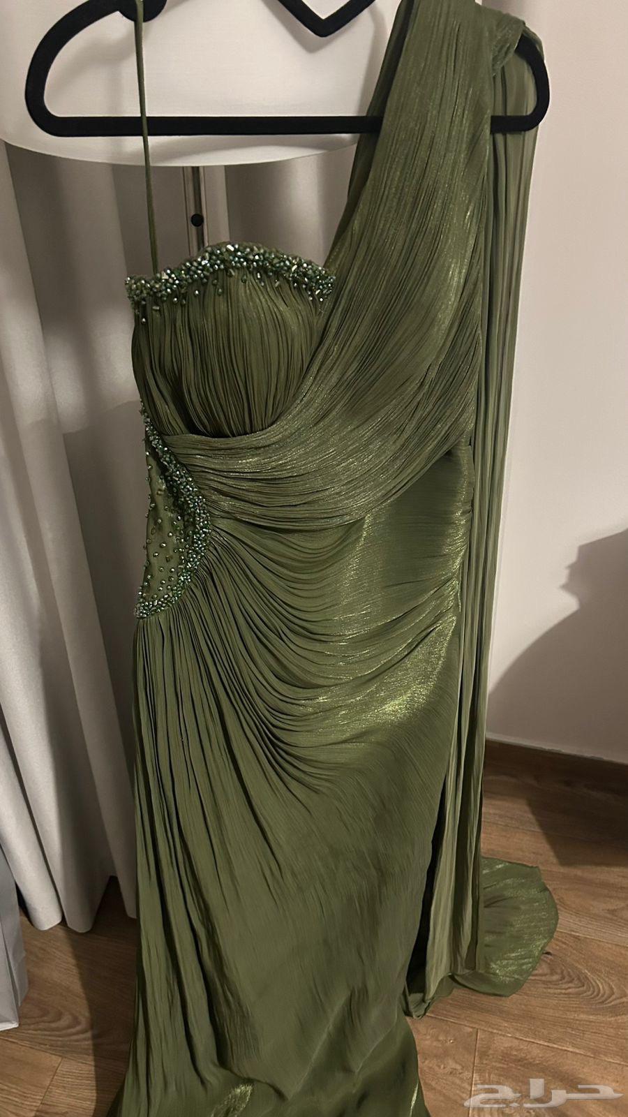 فستان سهرة من بوتيك لا فنتون64535792768386110