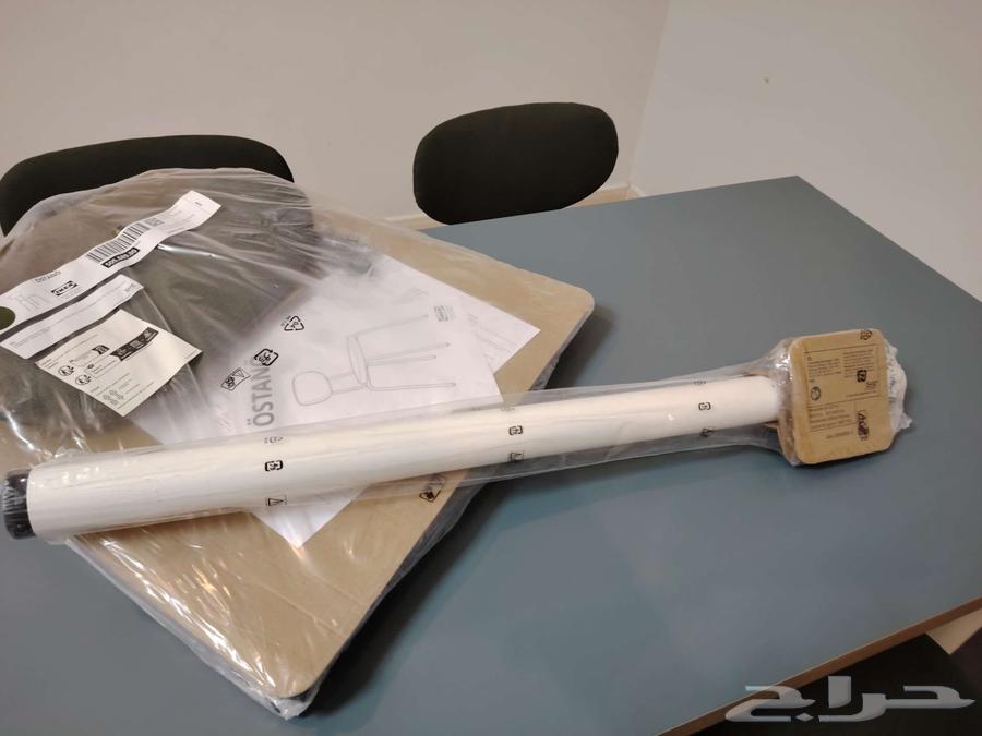 Ikea table with 4 chairs64533450918915110