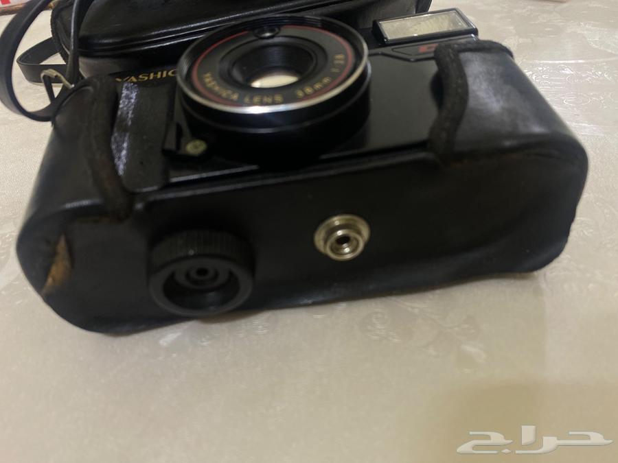 كاميرا قديمه للبيع64533549838849110