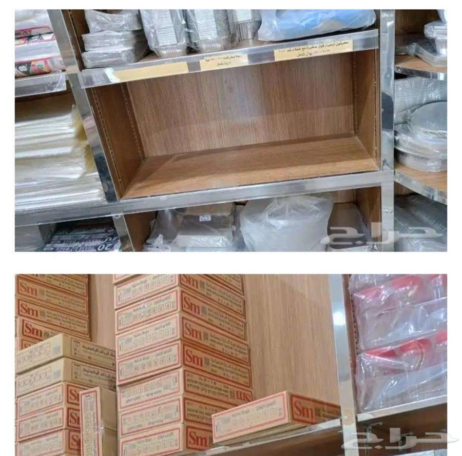 للبيع رفوف خشب بحالة جيدة جدا- طول1 متر- عرض 30سم64512065043331112